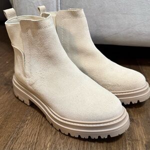 Steve Madden Cream Ankle Booties